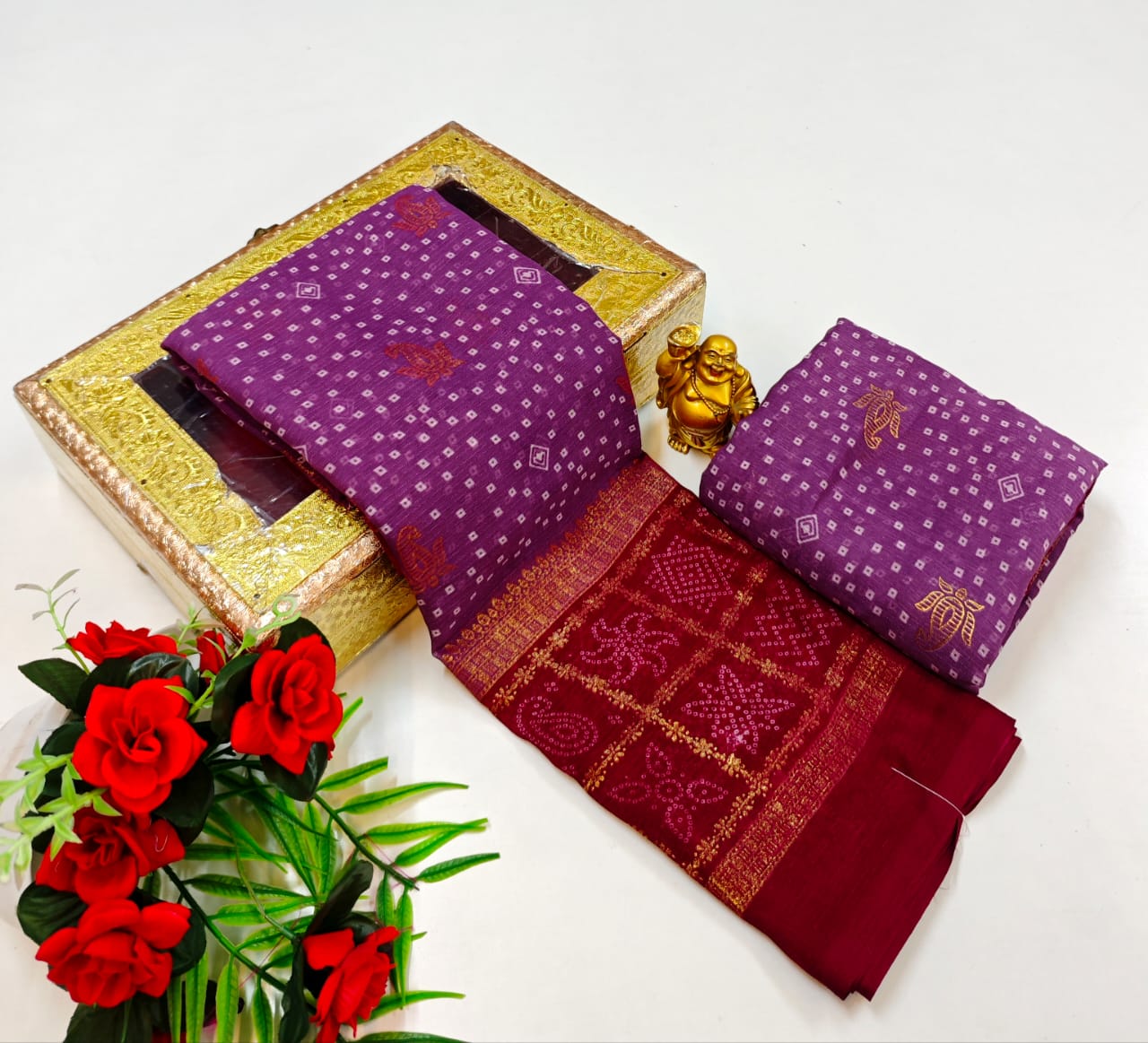 Zig Zag Foil Print Saree with Contrast Jari Border and Digital Print Pallu